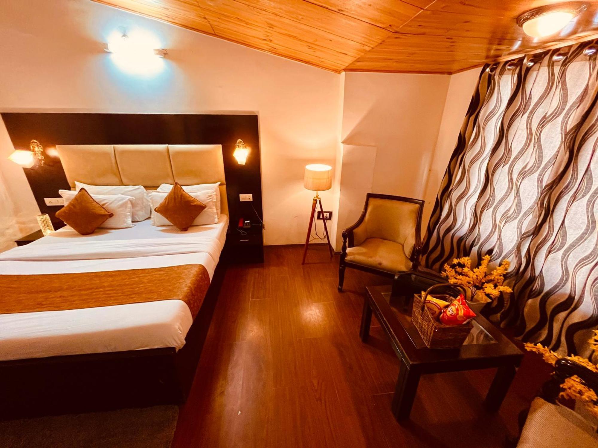 Hotel The North Wind In City Center, Manali Exterior photo